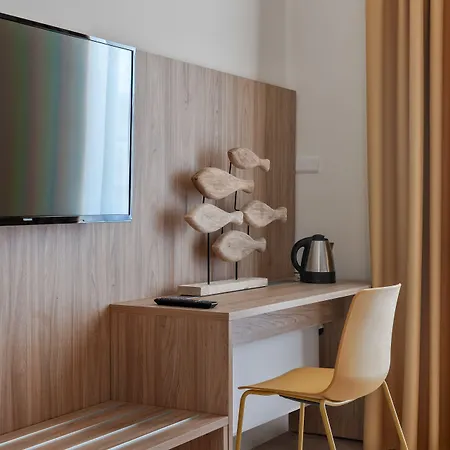 Riva מלון אלסיו