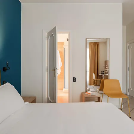 Ξενοδοχείο Riva 4*